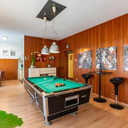 Superior With Private Pool Daire Pula