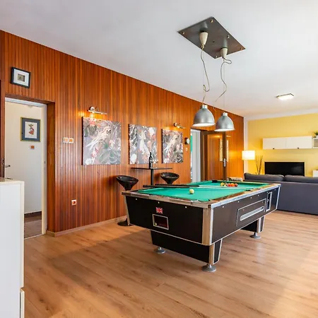 Superior With Private Pool Daire