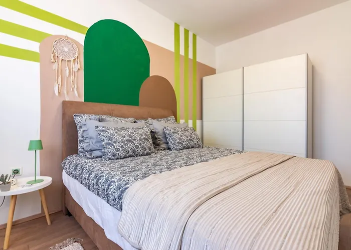 Superior Apartment With Private Pool Pula