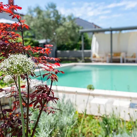 アパート Superior With Private Pool プーラ