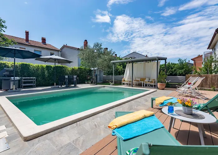 Superior Apartment With Private Pool Apartamento Pula