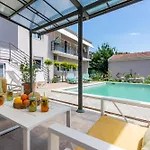 Apartament Superior With Private Pool Pula