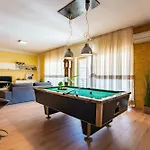 Superior With Private Pool *
